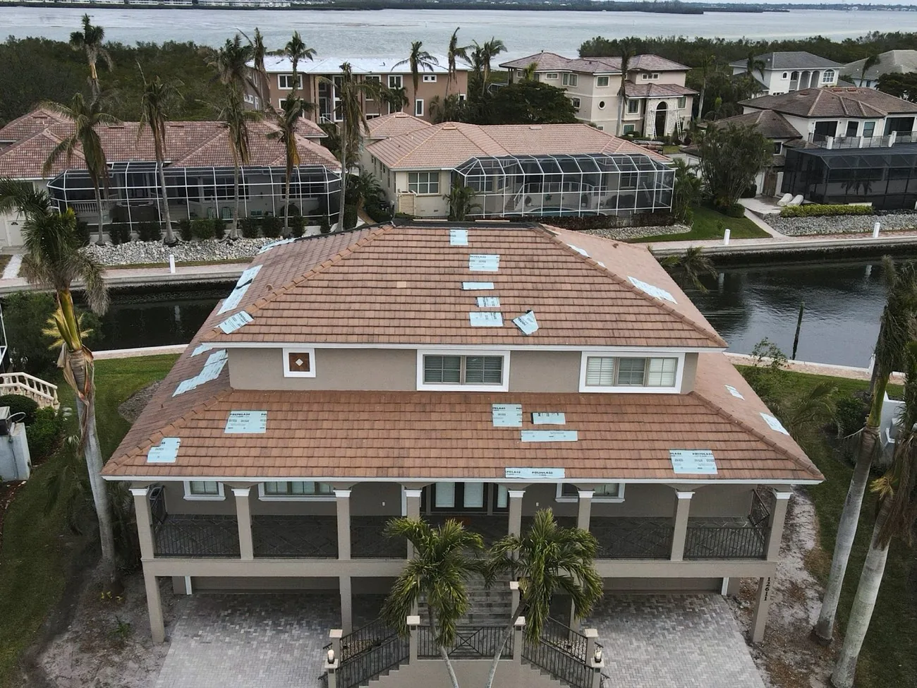 Before and after job photos on a contractor website